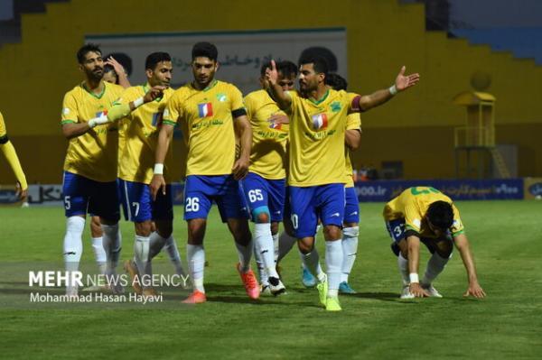 مدیر عامل باشگاه نفت آبادان افکار را منحرف نکند مدیر عامل باشگاه نفت آبادان افکار را منحرف نکند