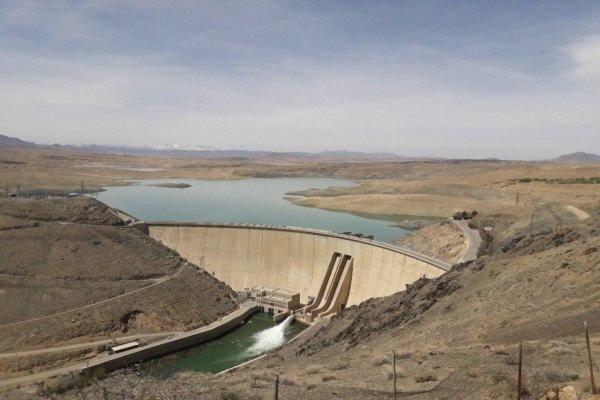 زاینده رود به مدت 12 روز جاری می شود زاینده رود به مدت 12 روز جاری می گردد