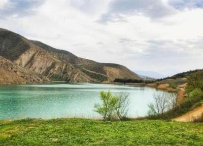 دریاچه سد دریوک؛ یکی از دیدنی های زیبای چالوس